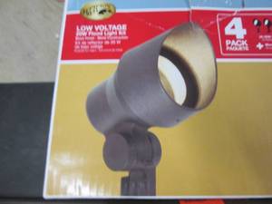 lot 261 image: Low Voltage 20 W Flood Light Kit by...