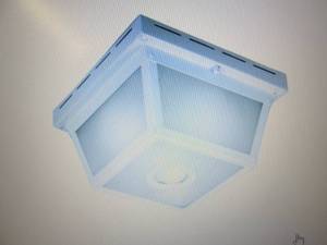 lot 270 image: 360° Square 4-Light White Motion S...