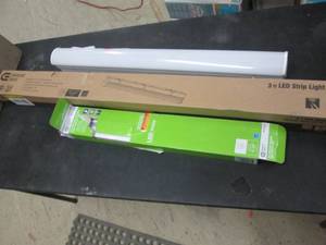 lot 302 image: 3 Assorted CE Lighting Products ope...