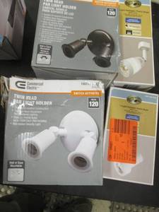 lot 303 image: 4 Assorted Lighting Products...