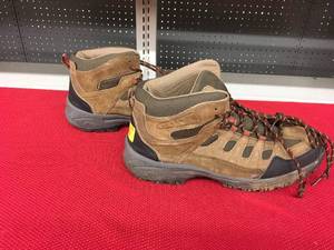 lot 263 image: Rugged Cutback Mens Size 13 Boots