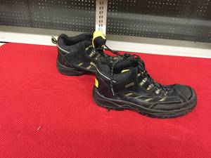 lot 273 image: Brahma Kane Mens Size 12 Boots