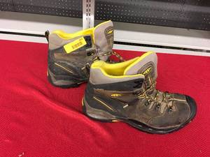 lot 283 image: Keen Mens Size 14 Boots