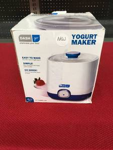 lot 294 image: Dash Go Yogurt Maker