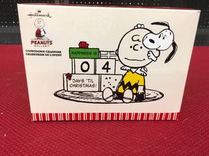 lot 343 image: Hallmark Peanuts Gallery Countdown Calendar
