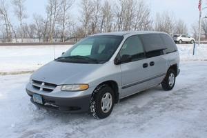 lot 4987 image: 2000 Dodge Caravan - 2 Owners - 124,294 Miles -