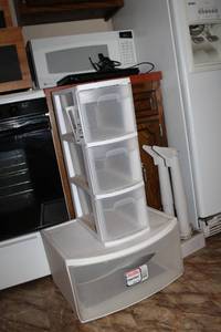 lot 152 image: Lot of (2) Plastic Storage Cabinets