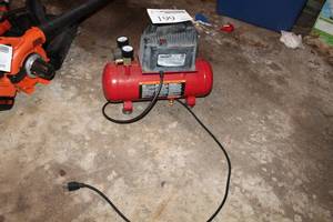 lot 199 image: Powermate 2-Gallon Air Compressor