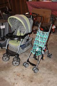lot 203 image: Lot of (2) Baby Stroller with Canopy, Baby Stroller