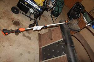 lot 110 image: Black&Decker 13in. 40V Cordless String Trimmer, Charger