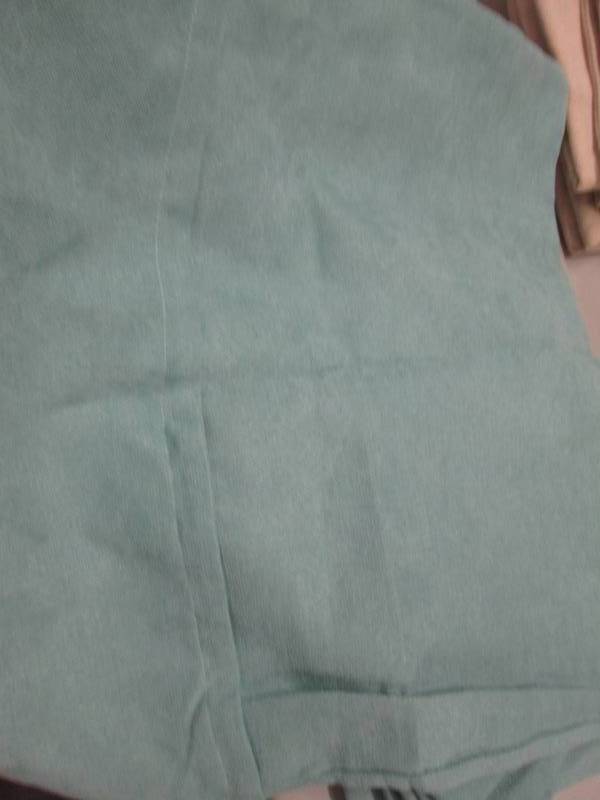 lot 170 image: 7 - 20x20 Inch Pillow Covers...