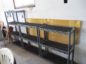 3 plastic shelves