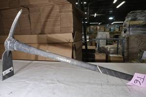 lot T61 image: 5 lb. Pick Mattock with 36 in. Fiberglass Handle