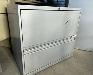 lot 35 image: Cubicle Storage-DrawerShelf