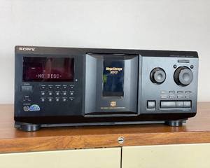 lot 99 image: Sony Megadeck 300 CD Console