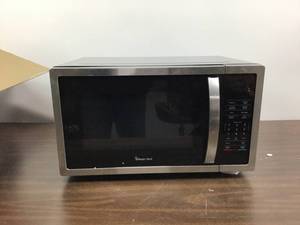 lot 4 image: MAGIC CHEF 1.6 cu. ft. Countertop Microwave in Stainless steel with Gray Cavity