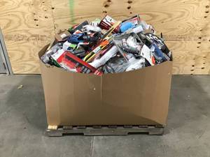 lot 26 image: High Piece Count Pallet Of  Store Returns Tools, Home Goods, Electrical Components, Electronics And MORE