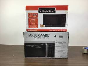 lot 45 image: Mixed Lot Of 2 Microwaves MAGIC CHEF FARBERWARE