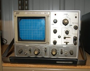 lot 9 image: B&K Precision 1477 Analog Oscilloscope