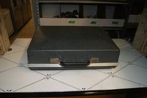 lot 17 image: Qualitone Acoustic Appraiser Audiometer hearing Tester W Cover
