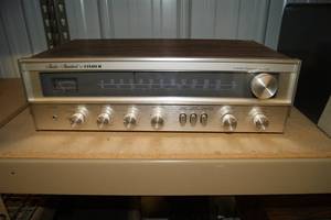lot 25 image: FISHER RS-1022 STEREO RECEIVER