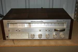 lot 27 image: VINTAGE MARANTZ STEREOPHONIC RECEIVER MODEL 2000