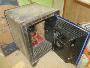 Gary Safe Company antique safe on w...