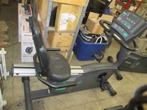 Precor USA C846 Commercial Cycle...