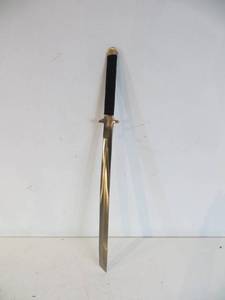 lot 5 image: Metal Sword wSheath