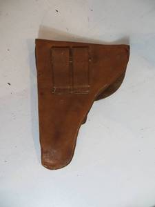 lot 14 image: Leather Gun Holster