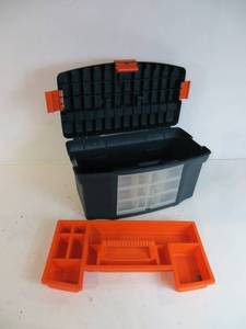 lot 43 image: Zag Toolbox wTray