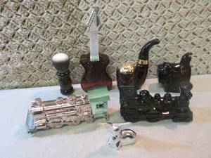 Assorted Avon Bottles  EW5...