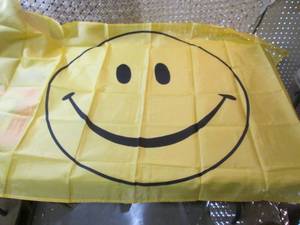 3 ft x 5 ft Yellow Smile Face Flag ...