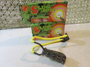 Lot of 2 Slingshots New  EC1...