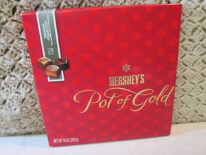 Box of Hersheys Pot of Gold Premium...