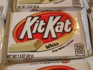 12 Kit Kat White Candy Bars Best by...