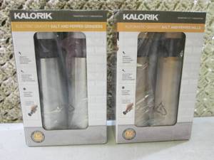 Lot of 2 Electric Gravity Salt & Pe...