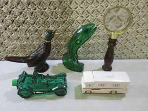 Assorted Avon Bottles  EC1...
