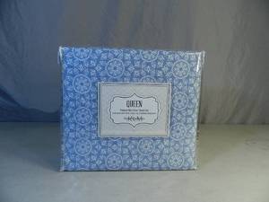 lot 18 image: New Queen Printed Microfiber Sheet Set