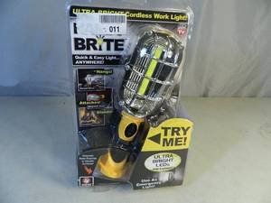 lot 24 image: New Handy Brite LED Worklight