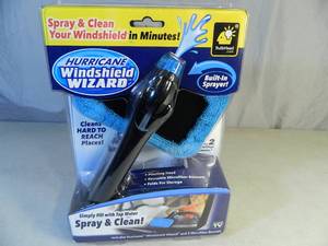 lot 28 image: New Hurricane Windshield Wizard