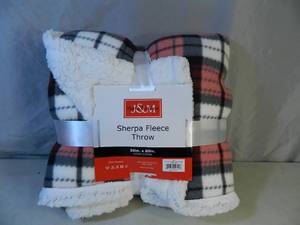 lot 57 image: New Sherpa Fleece Throw