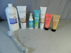 lot 200 image: New Avon Products