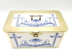 lot 428 image: Antique Blue & White Porcelain with Brass Tea Caddy  Biscuit Container