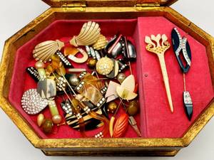 lot 13A image: Vintage Wooden Musical Jewelry Box FULL of Bakelite & Celluloid, etc. Jewelry