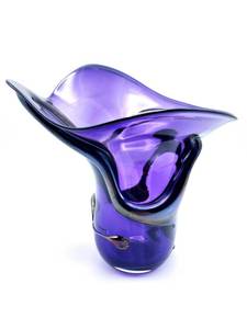 lot 303 image: Ethereal James Hayes Signed Art Glass Vase