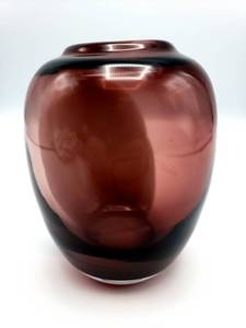 lot 308 image: Plum and White Art Glass Vase 5 Tall