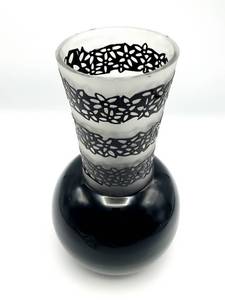 lot 310 image: Lisa Jenks Black & White Acid Etched Art Glass Vase 11 34 Tall