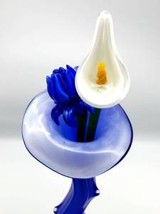lot 311 image: (3) Glass Flowers and Jack-in-the-Pulpit Art Glass 12