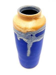 lot 414 image: Attractive Signed Blue Drip Glaze Pottery Vase  Vessel 8 12 Tall